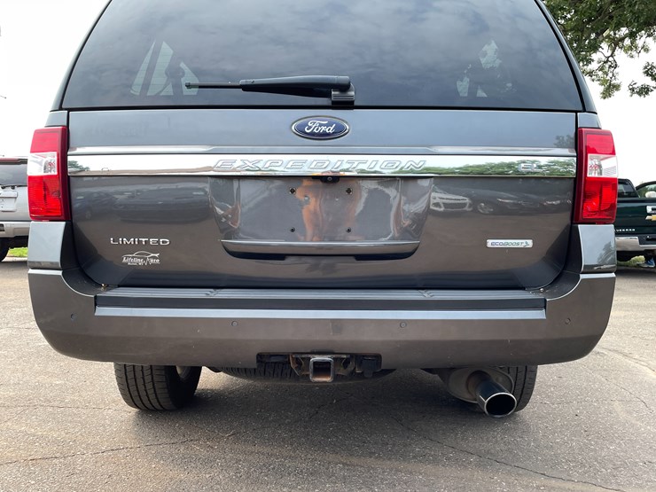 2017-ford-expedition-limited-image-22