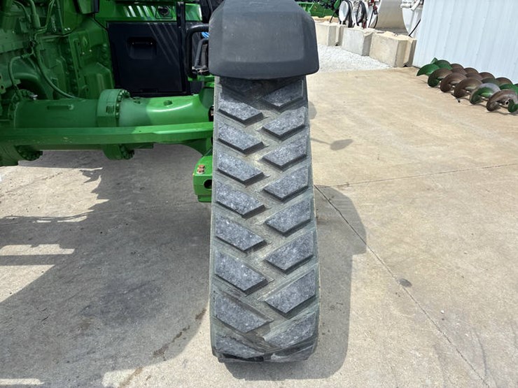 2021-john-deere-8rx-310-image-41