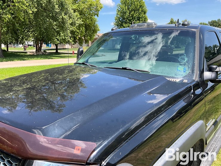 2006-chevrolet-silverado-2500-image-16