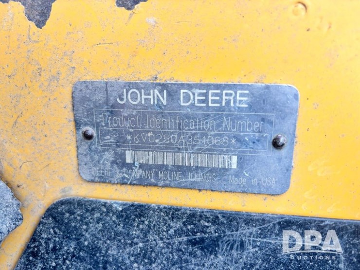john-deere-250-image-47