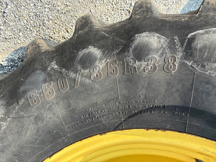 2014-john-deere-s690-image-30
