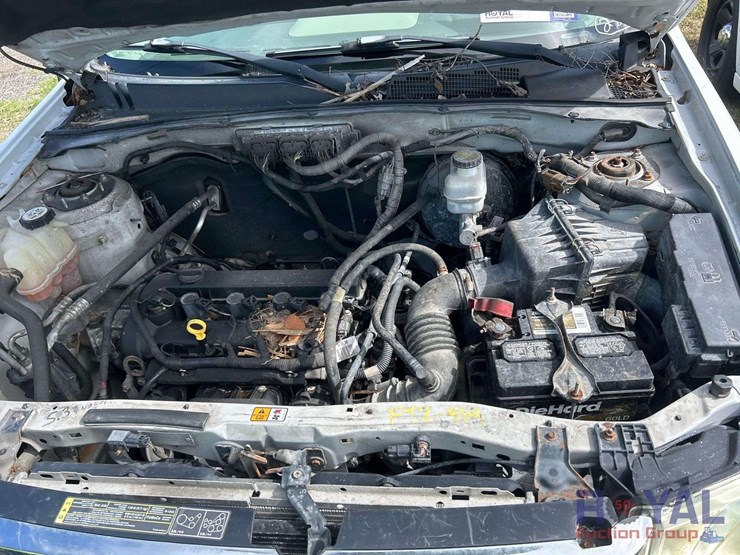 2012-ford-escape-image-8