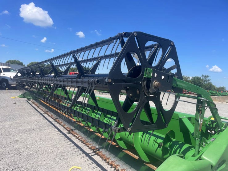 2013-john-deere-635f-image-3