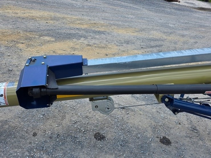 new-harvest-t852-8"x52'-transport-auger-image-33