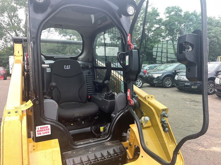 2019-caterpillar-259d3-image-34