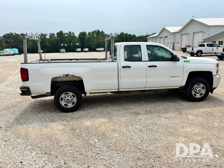 2015-chevrolet-2500hd-image-4