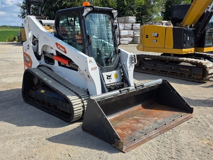 2023-bobcat-t770-image-2