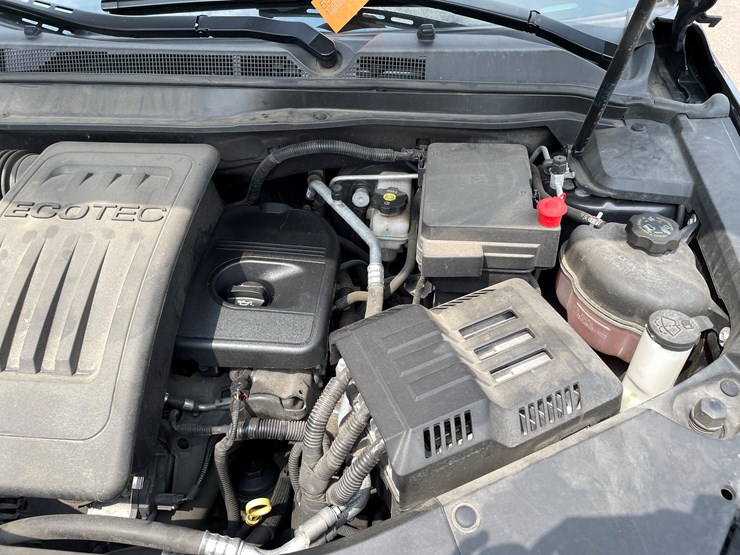 2016-chevrolet-equinox-lt-image-60