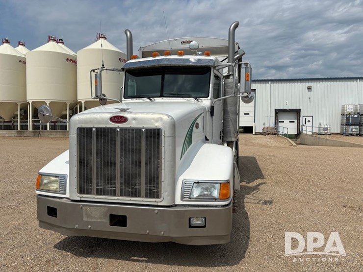 2005-peterbilt-385-image-20