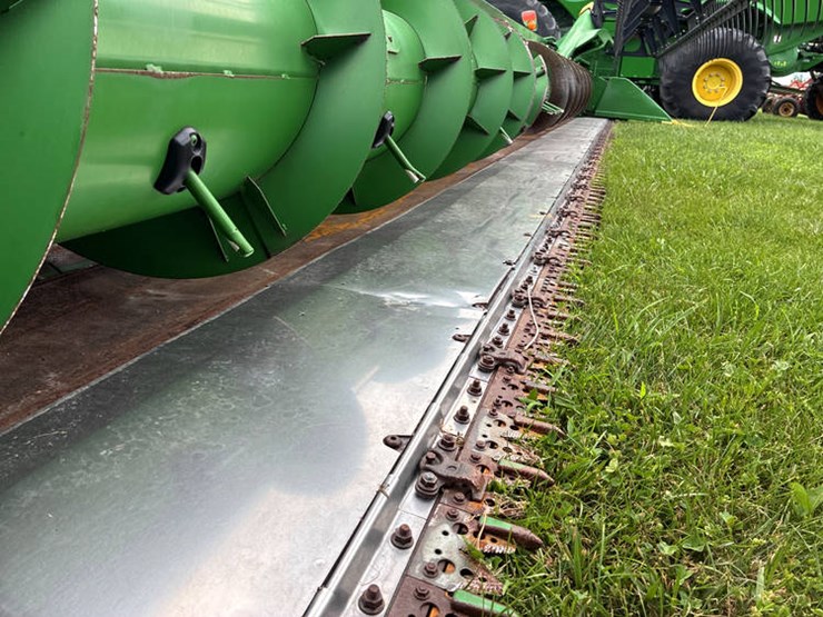 2010-john-deere-635f-image-34