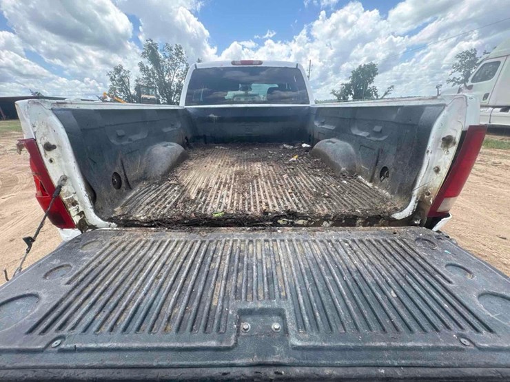 2008-chevrolet-silverado-image-14