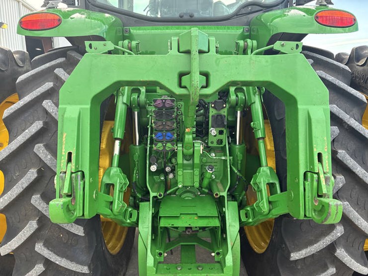 2012-john-deere-8360r-image-31
