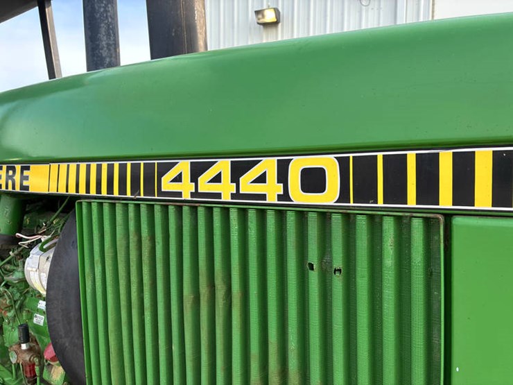 1982-john-deere-4440-image-16