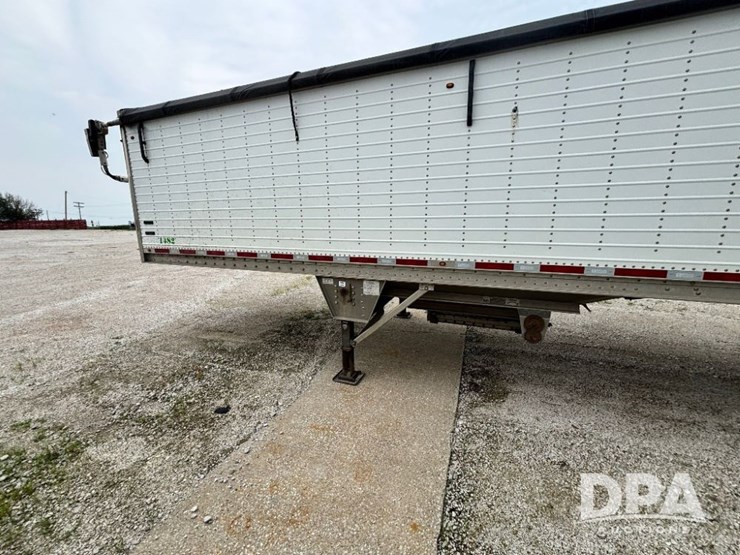 2016-wilson-grain-trailer-image-19