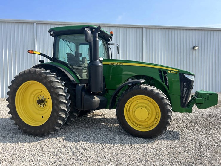 2012-john-deere-8285r-image-4