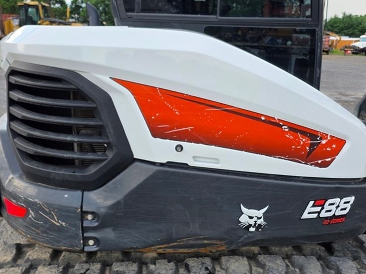 2022-bobcat-e88-image-29