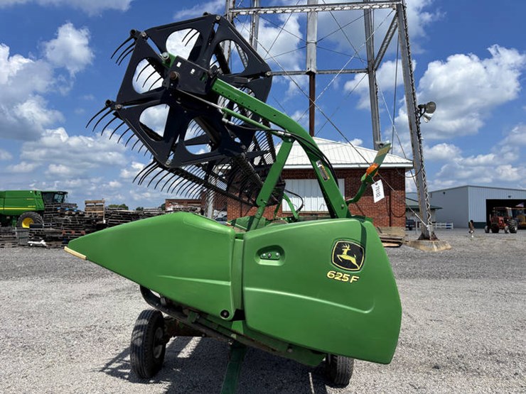 2010-john-deere-625f-image-6
