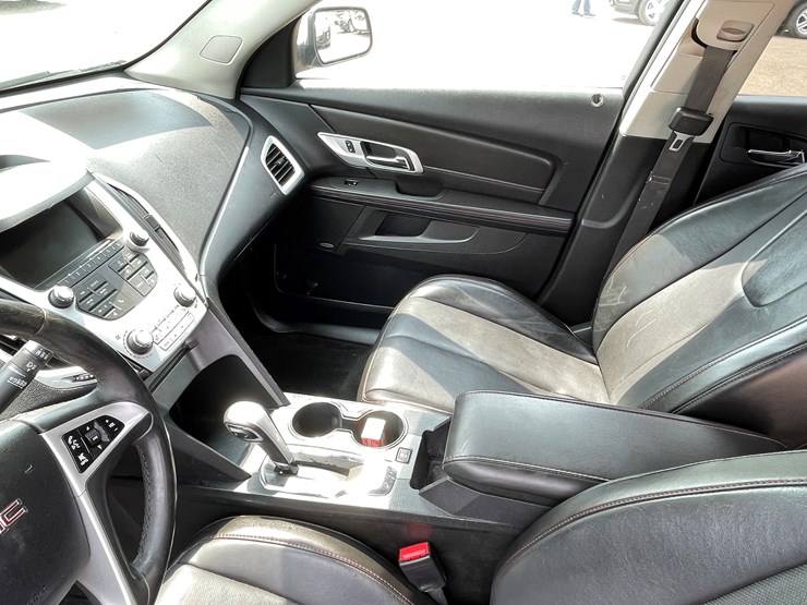 2014-gmc-terrain-slt-image-53