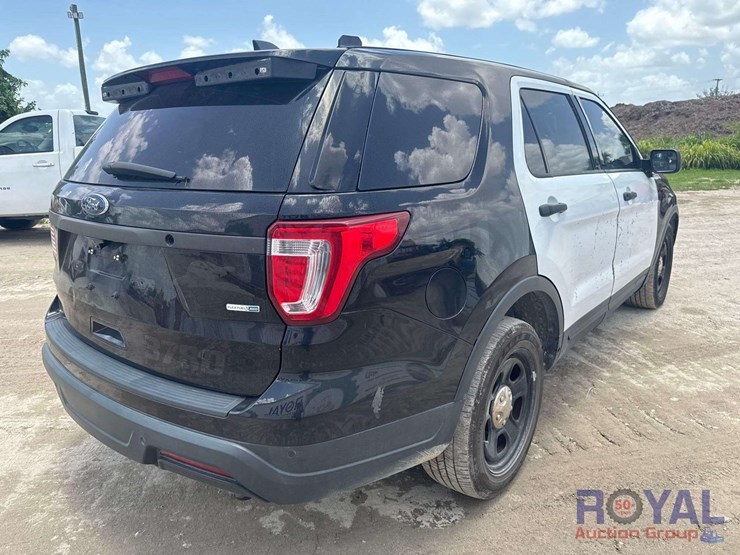 2019-ford-explorer-image-3