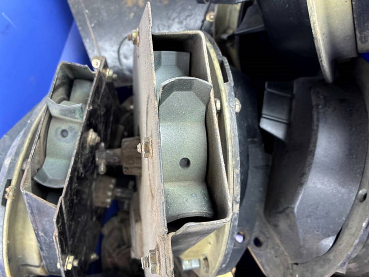 john-deere-7000-image-70