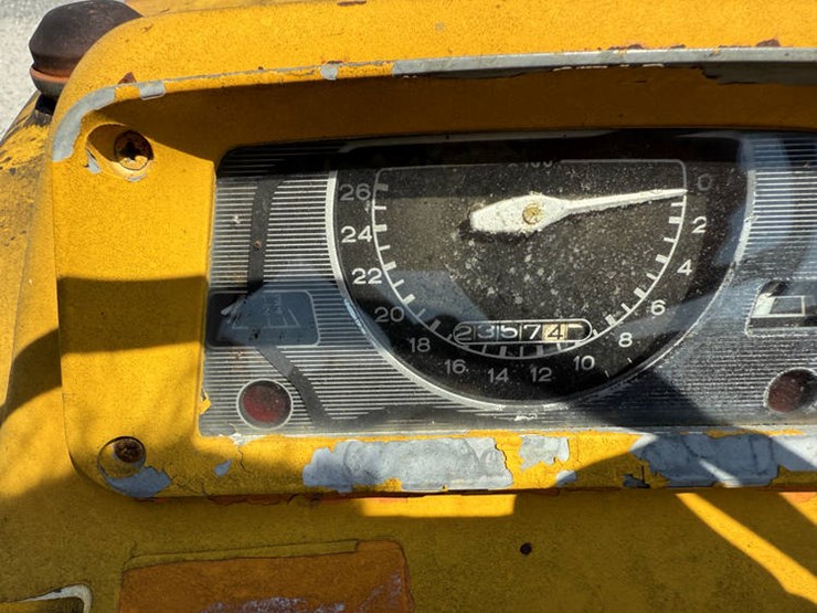ford-4400-image-12