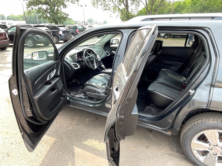 2014-gmc-terrain-slt-image-47