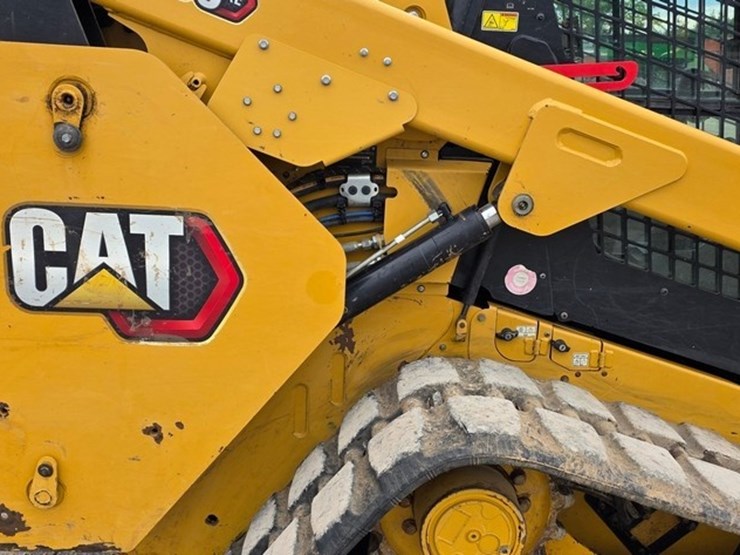2020-caterpillar-299d3-xe-image-15