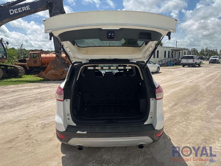 2016-ford-escape-se-image-22