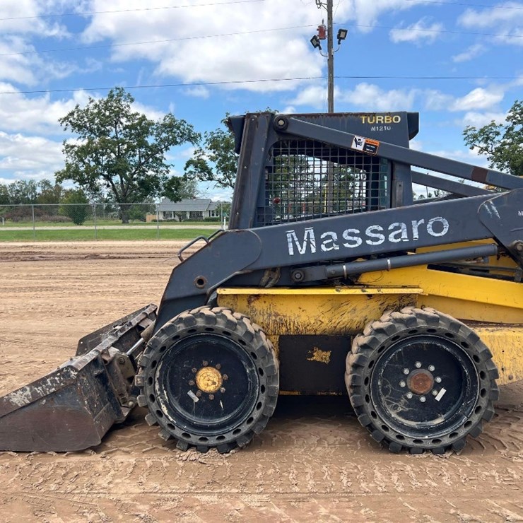 2000 NEW HOLLAND LS180