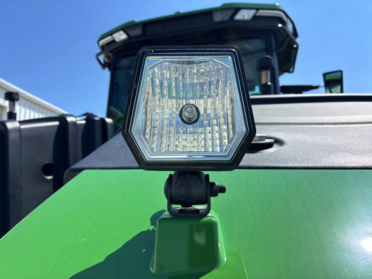2023-john-deere-9r-440-image-31