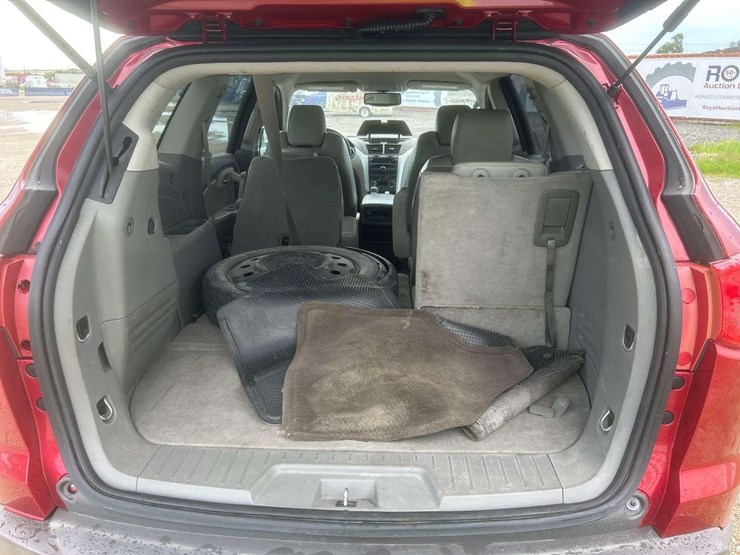 2012-chevrolet-traverse-ltz-image-22