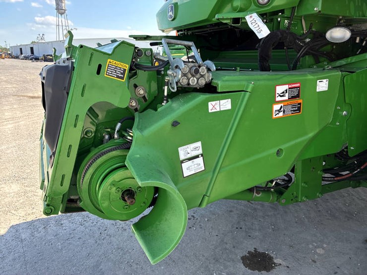 2013-john-deere-s670-image-9