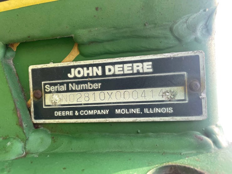 john-deere-2810-image-11