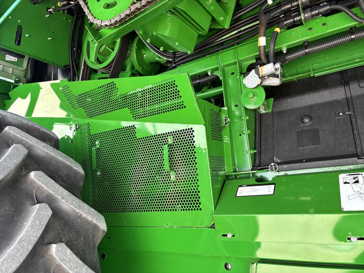 2023-john-deere-s780-image-57