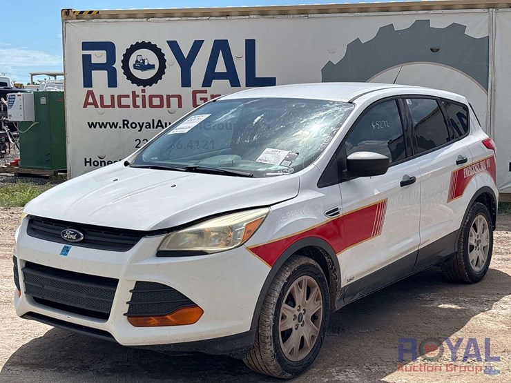 2015-ford-escape-image-1
