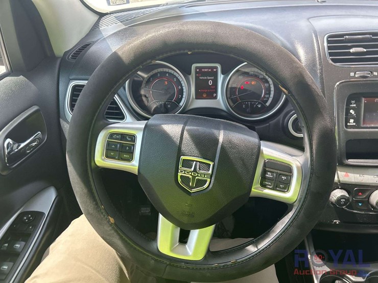 2014-dodge-journey-image-14