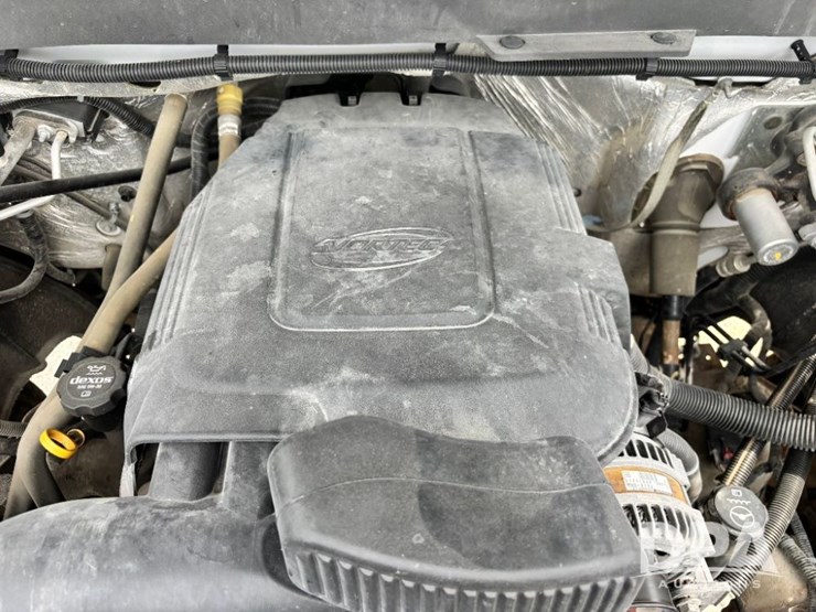 2015-chevrolet-2500hd-image-45