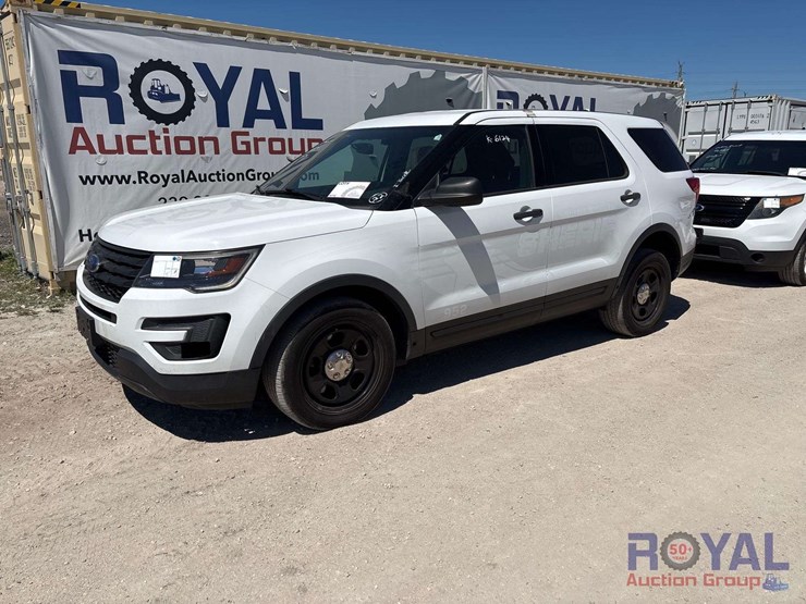2019-ford-explorer-image-1