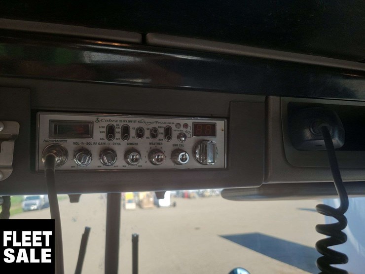 2014-kenworth-t660-image-13