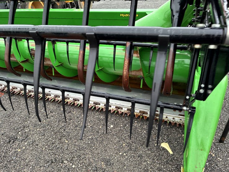 2013-john-deere-635f-image-26