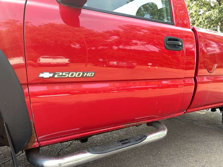 2006-chevrolet-silverado-2500-image-19