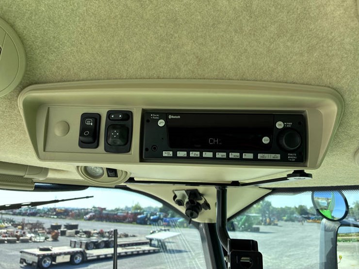 2024-john-deere-s780-image-102