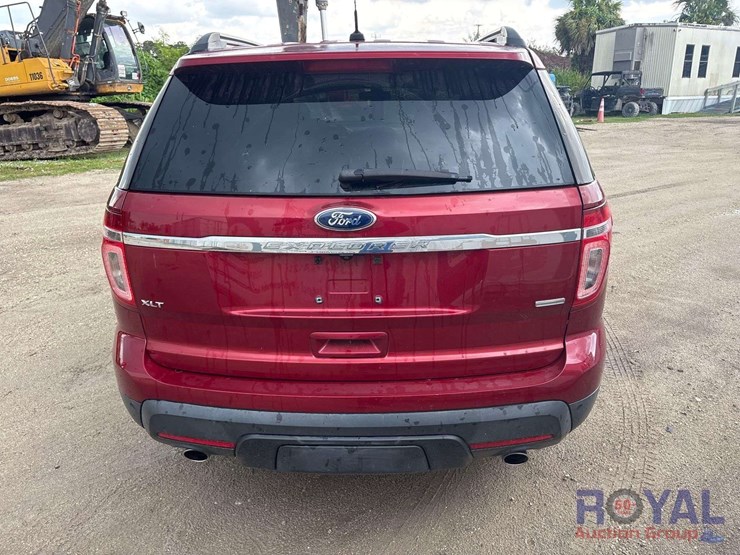 2013-ford-explorer-image-19