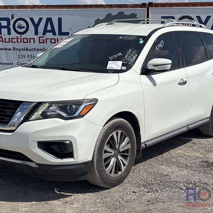 2017 NISSAN PATHFINDER