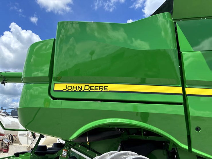2023-john-deere-s780-image-26
