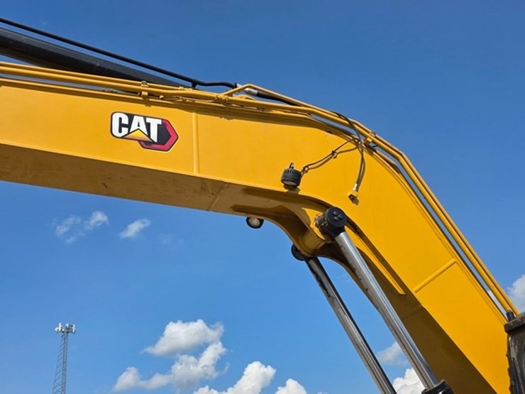 2023-caterpillar-310-image-14