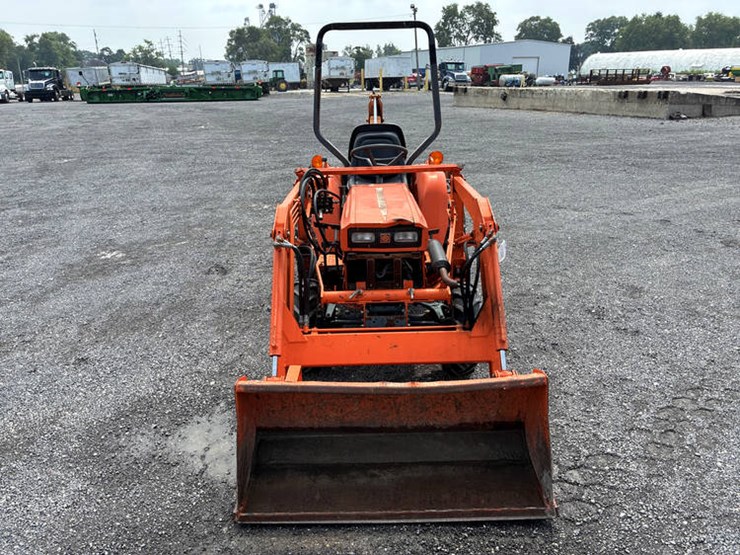 kubota-b9200-image-8