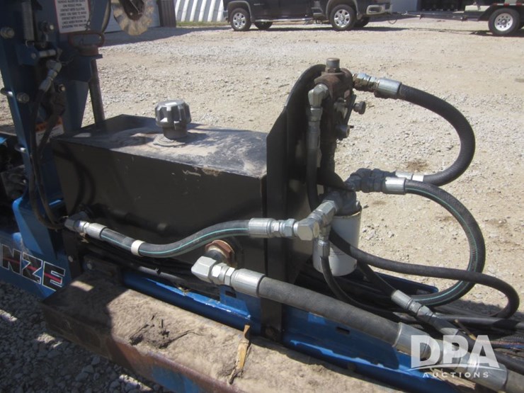 2010-kinze-3660-image-17