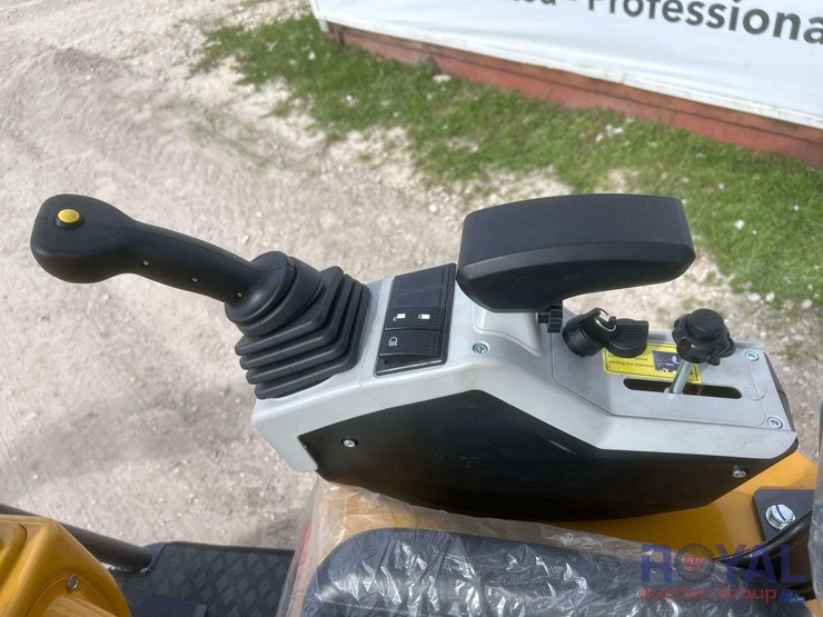 unused-2025-cfg-industry-mx12rx-mini-excavator-image-12