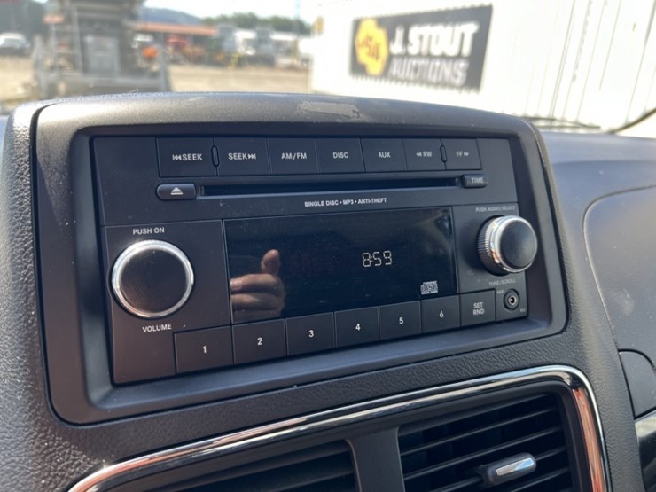 2013-ram-c/v-tradesman-image-33